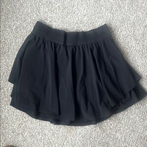 Lululemon black skirt